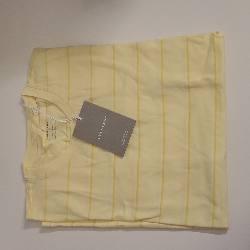 SALE🌞EVERLANE Yellow tshirt 💛 ✨️